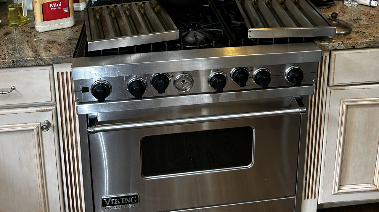 Viking kitchen range from the owner’s work archive